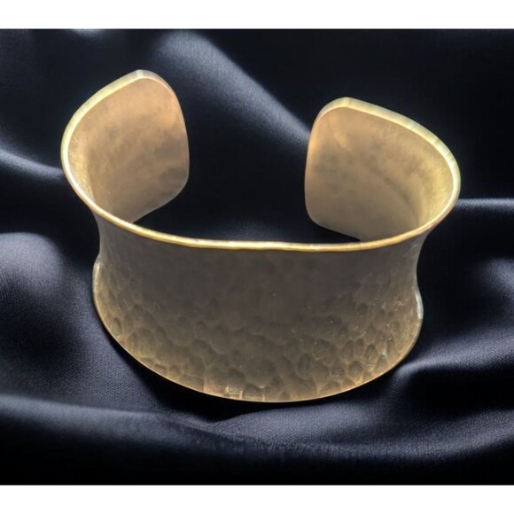 Vintage Hammered Jewelry Brass Cuff Bracelet 1+" WIde Estate Boho Textured OSFM - Picture 4 of 6